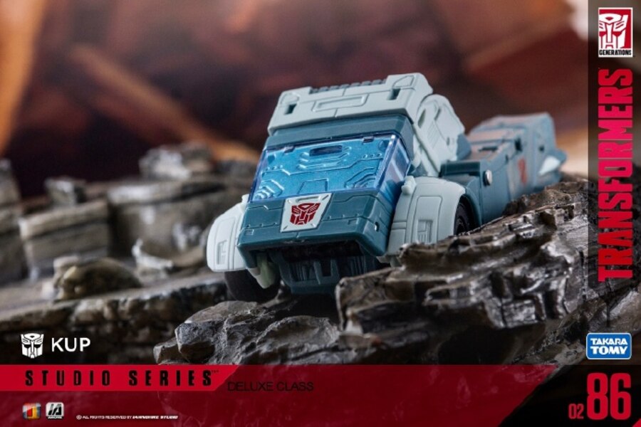 transformers studio series 86 swoop